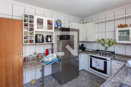 Casa à venda com 278m², 4 quartos e 6 vagasCozinha