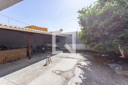 Casa à venda com 278m², 4 quartos e 6 vagasQuintal