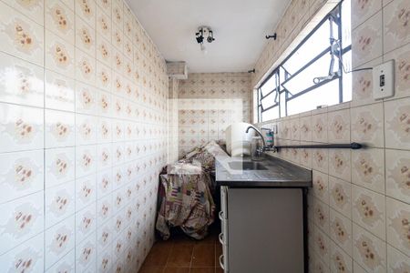 Cozinha de apartamento para alugar com 1 quarto, 90m² em Aclimação, São Paulo