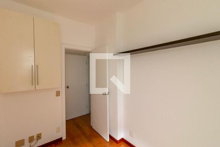 Quarto  de apartamento à venda com 3 quartos, 77m² em Belvedere, Belo Horizonte