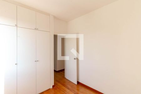 Apartamento à venda com 3 quartos, 77m² em Belvedere, Belo Horizonte