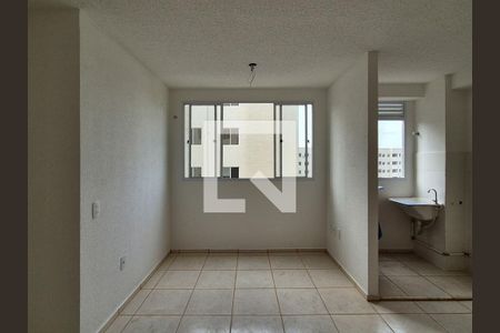 Sala de apartamento para alugar com 2 quartos, 43m² em Vargem Grande, Rio de Janeiro