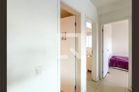 Sala - Corredor de apartamento para alugar com 2 quartos, 69m² em Vila Anastácio, São Paulo
