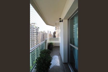 Varanda de apartamento à venda com 4 quartos, 170m² em Moema, São Paulo