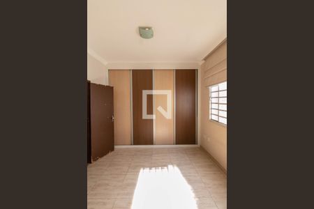 Casa à venda com 280m², 4 quartos e 4 vagasSuíte 3