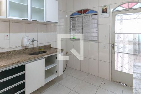 Casa à venda com 280m², 4 quartos e 4 vagasCozinha