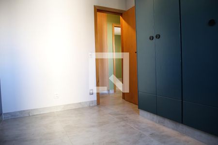 Apartamento à venda com 108m², 4 quartos e 2 vagasQuarto 3