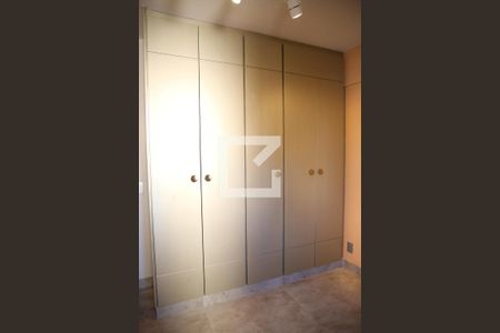 Apartamento à venda com 108m², 4 quartos e 2 vagasQuarto 2