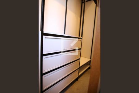 Apartamento à venda com 108m², 4 quartos e 2 vagasQuarto 1