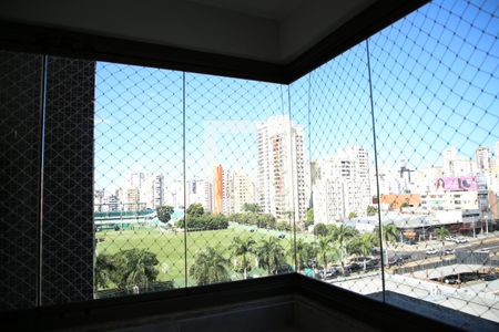 Apartamento à venda com 108m², 4 quartos e 2 vagasVaranda