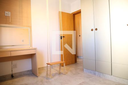Apartamento à venda com 108m², 4 quartos e 2 vagasQuarto 2