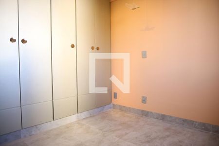 Apartamento à venda com 108m², 4 quartos e 2 vagasQuarto 2