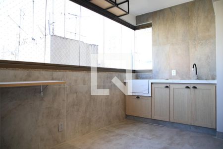 Apartamento à venda com 108m², 4 quartos e 2 vagasVaranda