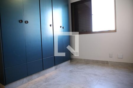 Apartamento à venda com 108m², 4 quartos e 2 vagasQuarto 3