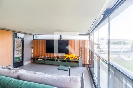 Sala de TV de apartamento à venda com 2 quartos, 107m² em Tamboré, Barueri