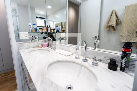 Apartamento para alugar com 111m², 2 quartos e 2 vagas Apartamento para alugar com 111m², 2 quartos e 2 vagasBanheiro do Quarto 1