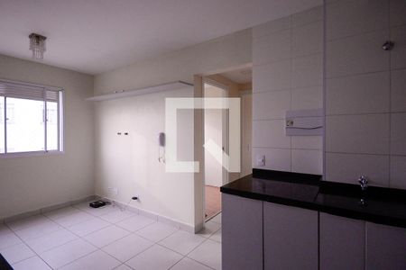 Sala/Cozinha  de apartamento à venda com 2 quartos, 33m² em Parque Fongaro, São Paulo