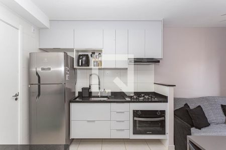 Sala/Cozinha de apartamento para alugar com 2 quartos, 33m² em Parque Fongaro, São Paulo