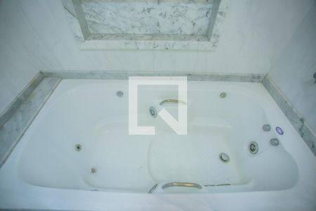 Apartamento para alugar com 125m², 3 quartos e 3 vagas Apartamento para alugar com 125m², 3 quartos e 3 vagasBanheiro Suíte - Banheira