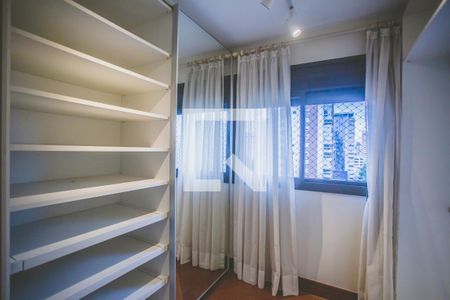 Apartamento para alugar com 125m², 3 quartos e 3 vagas Apartamento para alugar com 125m², 3 quartos e 3 vagasCloset