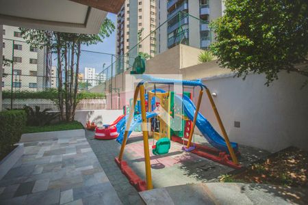Apartamento para alugar com 125m², 3 quartos e 3 vagas Apartamento para alugar com 125m², 3 quartos e 3 vagasÁrea Comum - Playground