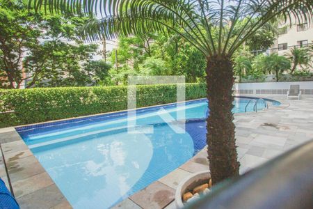 Apartamento para alugar com 125m², 3 quartos e 3 vagas Apartamento para alugar com 125m², 3 quartos e 3 vagasÁrea comum - Piscina