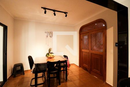 Casa à venda com 215m², 3 quartos e 2 vagasCozinha