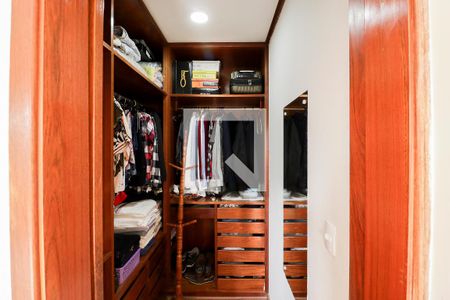 Casa à venda com 215m², 3 quartos e 2 vagasCloset da Suíte