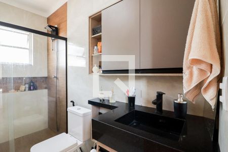 Casa à venda com 215m², 3 quartos e 2 vagasBanheiro da Suíte