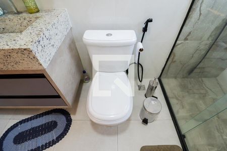 Casa à venda com 215m², 3 quartos e 2 vagasBanheiro Social