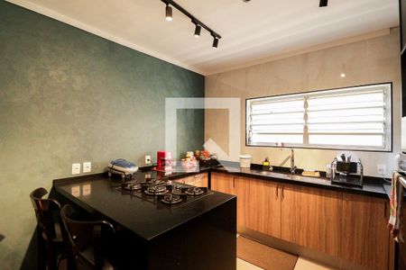 Casa à venda com 215m², 3 quartos e 2 vagasCozinha