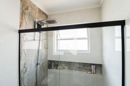 Casa à venda com 215m², 3 quartos e 2 vagasBanheiro Social