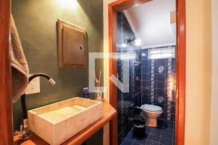 Casa à venda com 215m², 3 quartos e 2 vagasLavabo