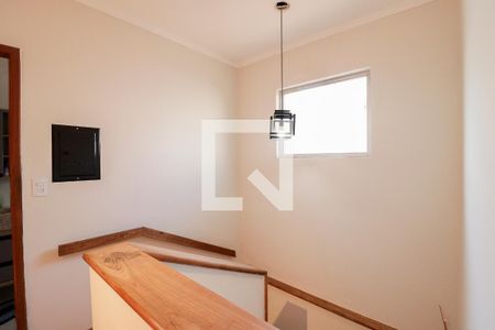 Casa à venda com 215m², 3 quartos e 2 vagasEscada