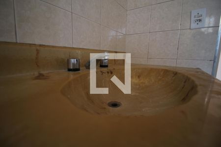 Casa para alugar com 180m², 2 quartos e 2 vagasBanheiro 1