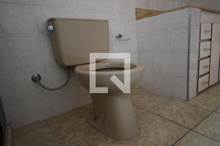 Casa para alugar com 180m², 2 quartos e 2 vagasBanheiro 1