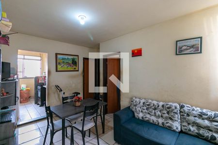 Sala de apartamento à venda com 2 quartos, 48m² em Solar do Barreiro, Belo Horizonte