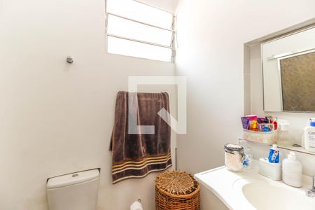 Casa à venda com 100m², 2 quartos e 2 vagasBanheiro Social