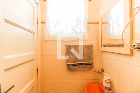 Casa à venda com 100m², 2 quartos e 2 vagasBanheiro da Área de Serviço