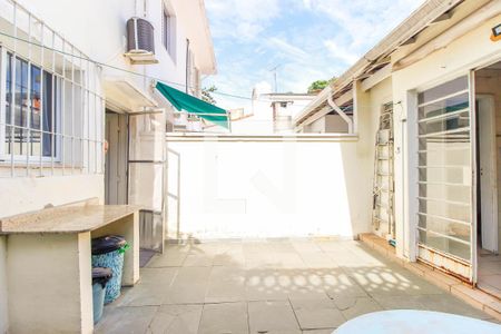 Casa à venda com 100m², 2 quartos e 2 vagasJardim e Quintal Traseiro