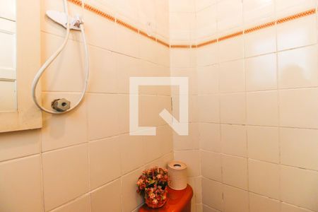 Casa à venda com 100m², 2 quartos e 2 vagasBanheiro da Área de Serviço