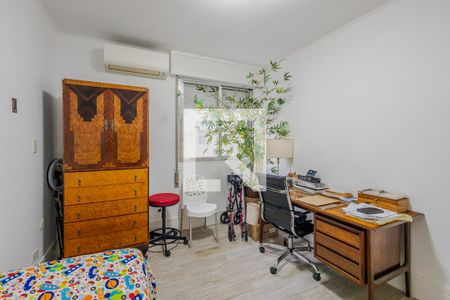 Quarto 1 de apartamento à venda com 3 quartos, 165m² em Jardim Europa, São Paulo