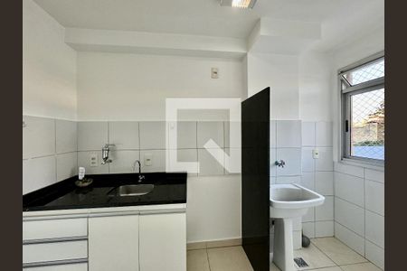 Cozinha de apartamento à venda com 2 quartos, 54m² em Serrano, Belo Horizonte