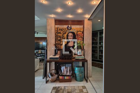 Apartamento à venda com 185m², 2 quartos e 2 vagasHall