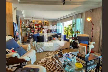 Apartamento à venda com 185m², 2 quartos e 2 vagasSala