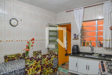Casa para alugar com 113m², 4 quartos e 2 vagas Casa para alugar com 113m², 4 quartos e 2 vagasCozinha