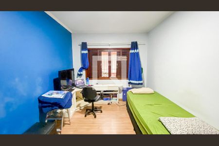 Casa à venda com 174m², 4 quartos e 2 vagas Casa à venda com 174m², 4 quartos e 2 vagasQuarto 3