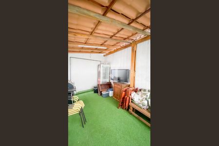 Casa à venda com 174m², 4 quartos e 2 vagas Casa à venda com 174m², 4 quartos e 2 vagasVaranda Quarto 1