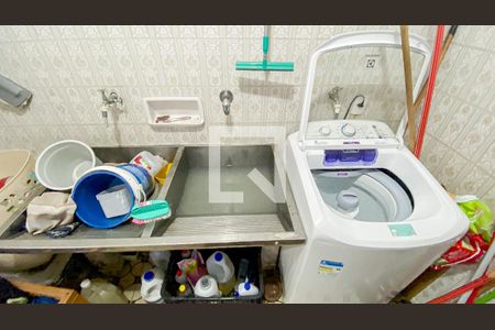 Casa à venda com 174m², 4 quartos e 2 vagas Casa à venda com 174m², 4 quartos e 2 vagasÁrea de Serviço