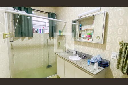 Casa à venda com 174m², 4 quartos e 2 vagas Casa à venda com 174m², 4 quartos e 2 vagasBanheiro